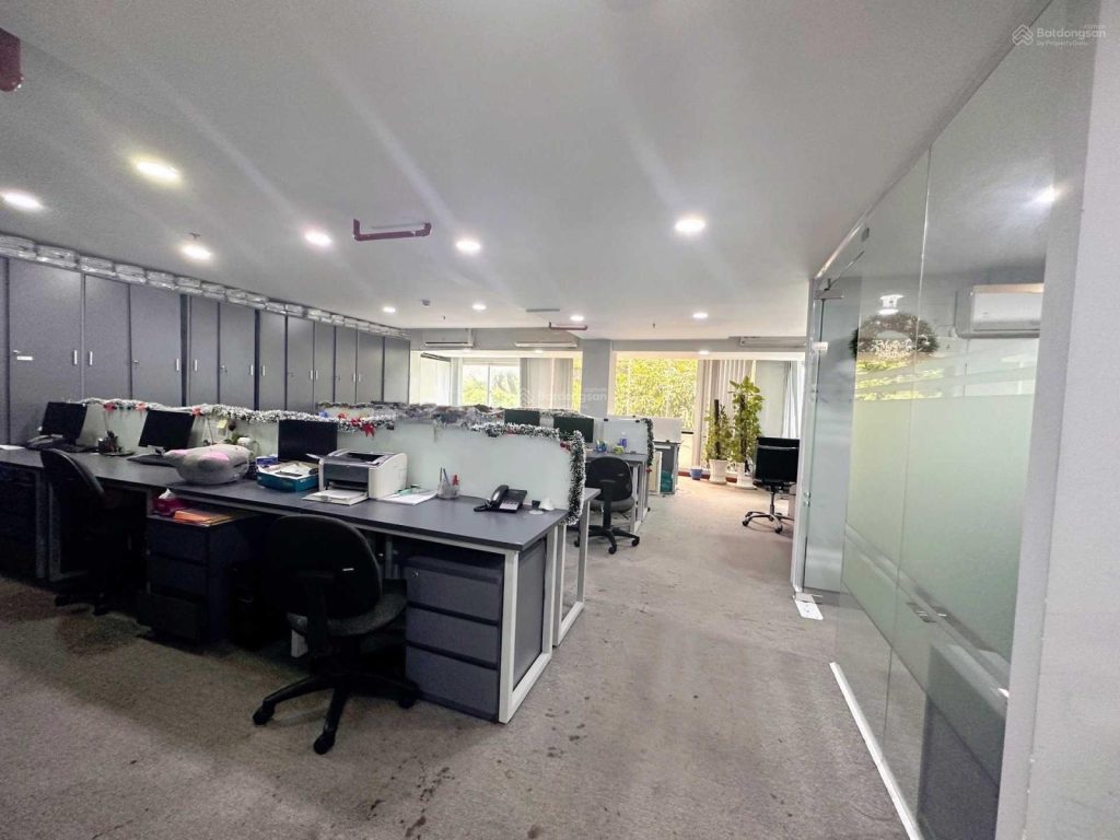 Văn phòng tầng 2 SGR Building